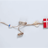 Ophæng med Dannebrog 50 cm
